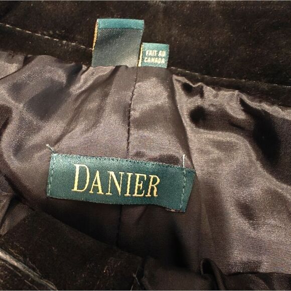 Danier Canada 100% Genuine leather Suede black pants size 8 - Picture 5 of 10